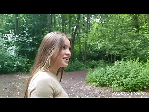 ❤️ Ech hunn dem Evelina virgeschloen datt mir op enger ëffentlecher Plaz fécken! Si sot jo. Dunn hunn ech hatt an den Arsch gefickt an an hirem Mond kum. Dunn huet si sech selwer gepisst. ❤️❌ Sexvideo op lb.https-tubsexer.ru ☑