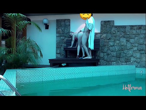 ❤️ Boss invitéiert Déngschtmeedchen an de Pool, mee konnt net engem waarm widderstoen ❤️❌ Sexvideo op lb.https-tubsexer.ru ☑